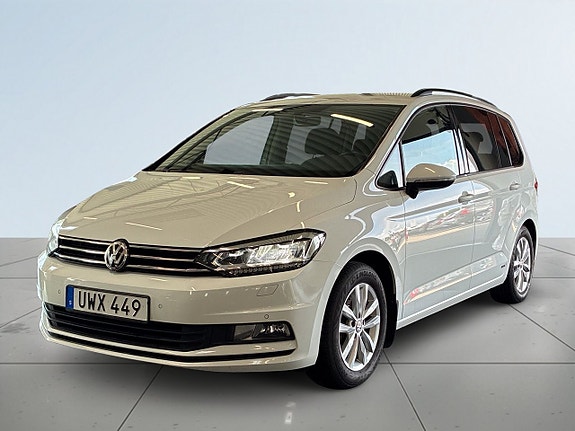 Volkswagen Touran 16 of 22