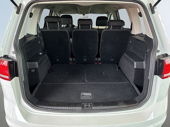 Volkswagen Touran 12 of 22