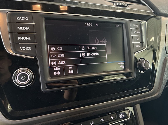 Volkswagen Touran 15 of 22