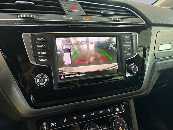 Volkswagen Touran 11 of 22