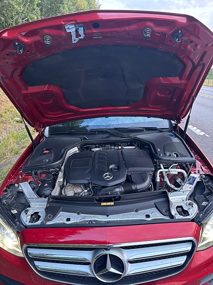 Mercedes-Benz E220 8 of 10