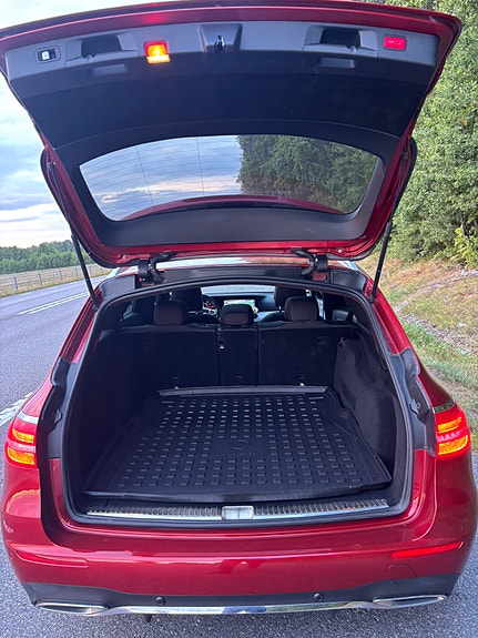 Mercedes-Benz E220 5 of 10