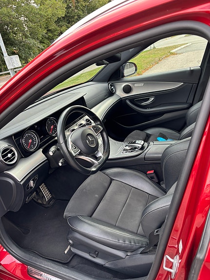 Mercedes-Benz E220 9 of 10
