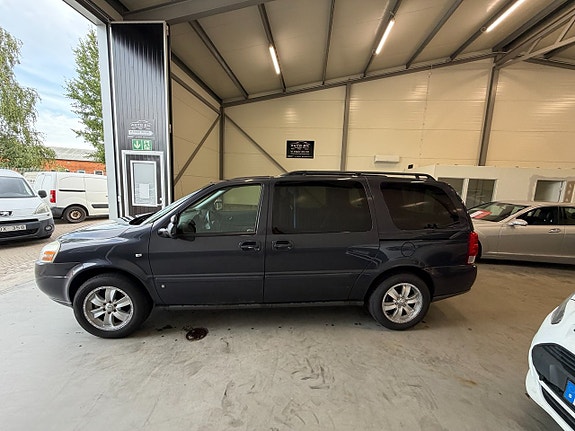 Chevrolet Uplander 3 of 30
