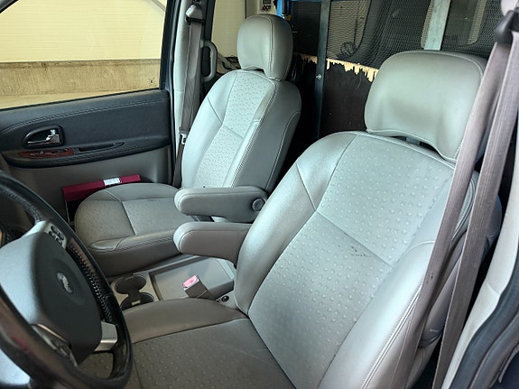 Chevrolet Uplander 23 of 30