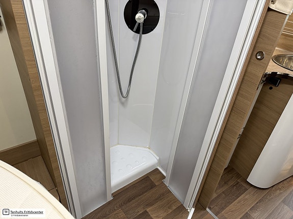 Elnagh I-LOFT 581 16 of 19