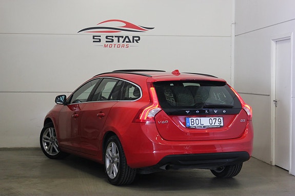 Volvo V60 7 of 22