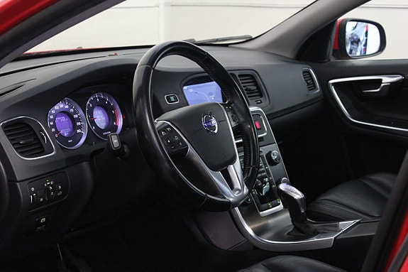 Volvo V60 9 of 22