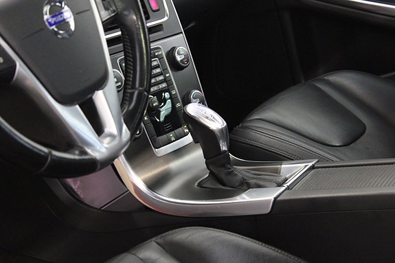 Volvo V60 10 of 22