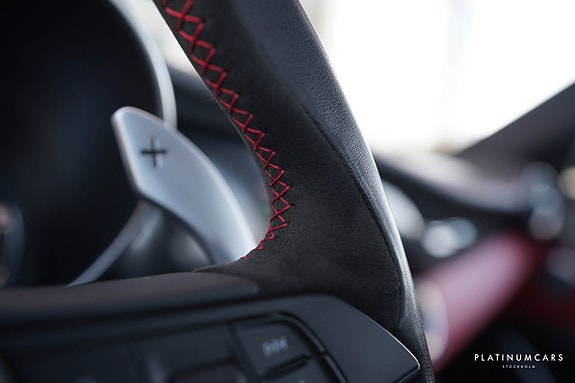 Alfa Romeo Giulia Quadrifoglio 17 of 25
