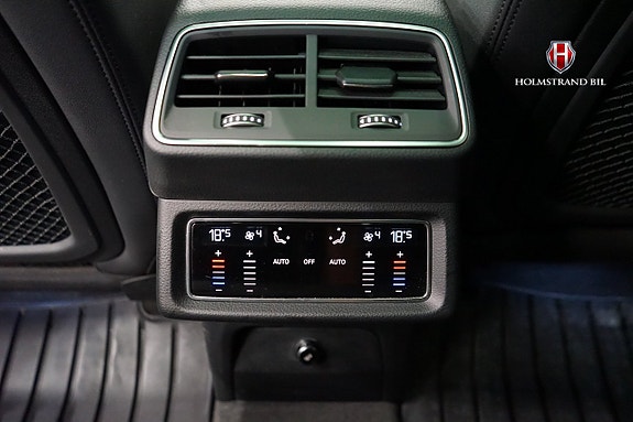 Audi Q8 13 of 27
