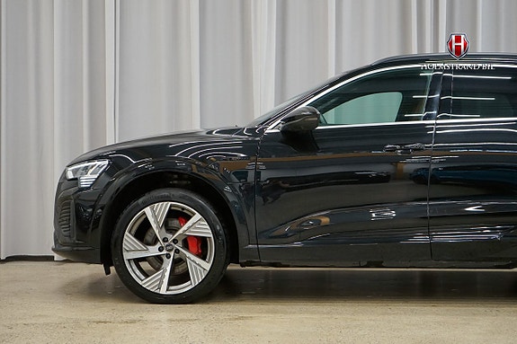 Audi Q8 7 of 27