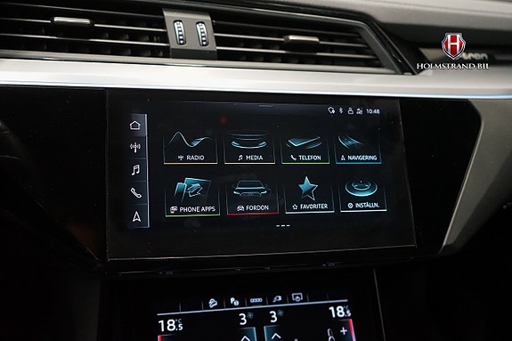 Audi Q8 18 of 27
