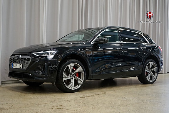 Audi Q8 4 of 27
