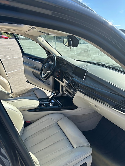 BMW X5 9 of 14