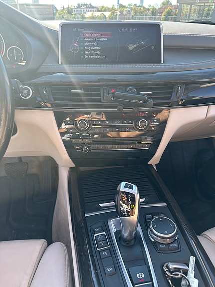 BMW X5 12 of 14