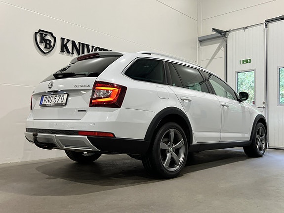 Skoda Octavia Scout 26 of 28
