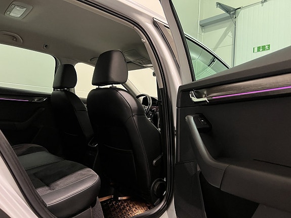 Skoda Octavia Scout 10 of 28