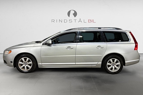 Volvo V70 4 of 17