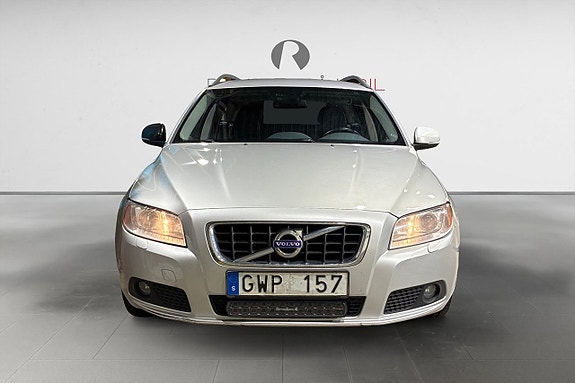 Volvo V70 10 of 17
