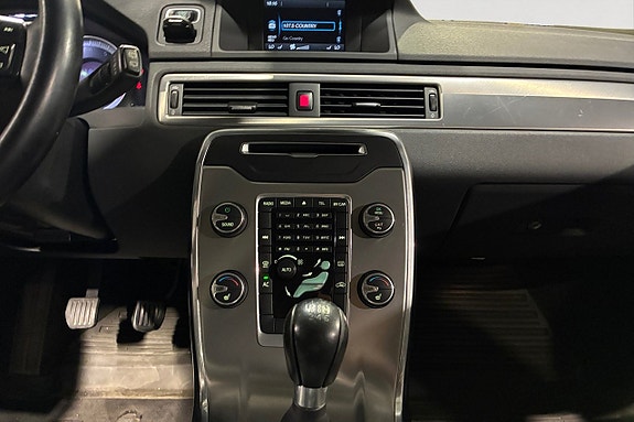 Volvo V70 12 of 17