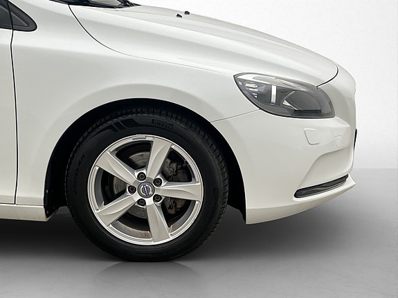 Volvo V40 28 of 28