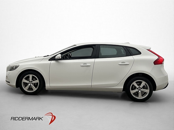 Volvo V40 4 of 28