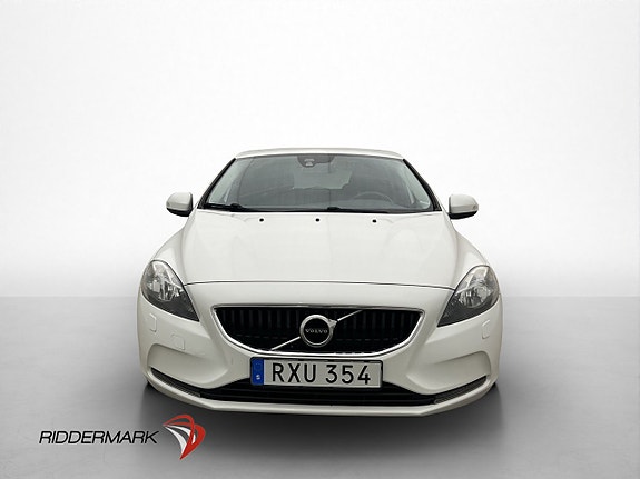Volvo V40 2 of 28