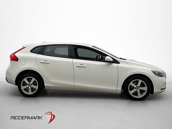 Volvo V40 9 of 28