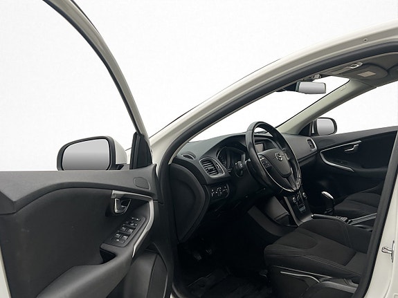 Volvo V40 10 of 28
