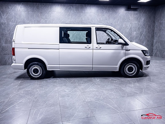 Volkswagen Transporter 8 of 30