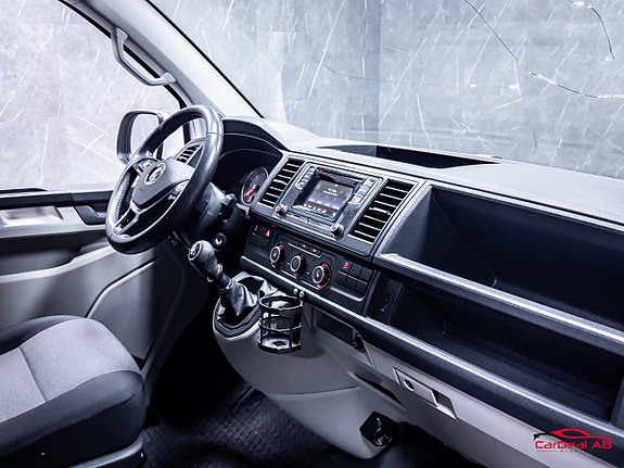 Volkswagen Transporter 13 of 30