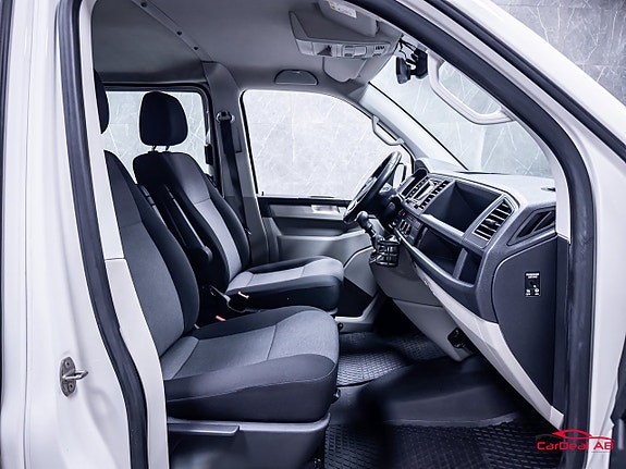 Volkswagen Transporter 15 of 30