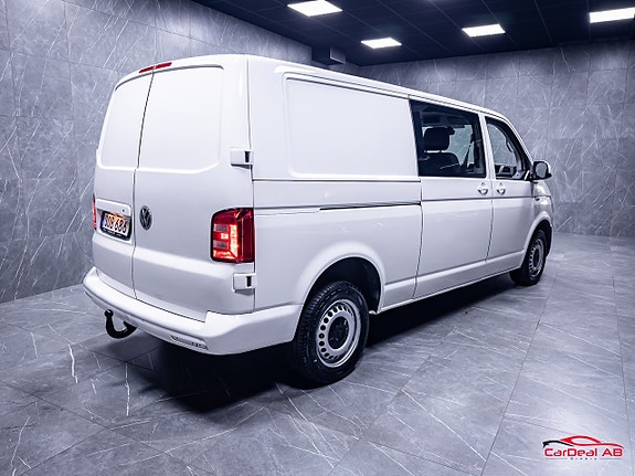 Volkswagen Transporter 7 of 30