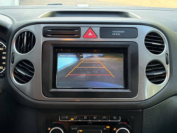 Volkswagen Tiguan 17 of 17