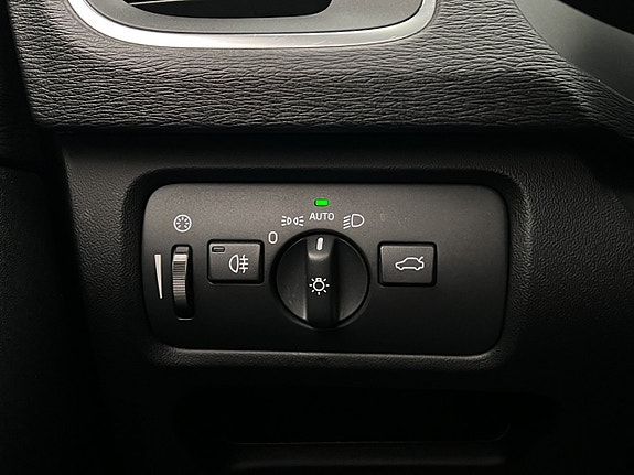 Volvo V40 Cross Country 28 of 28