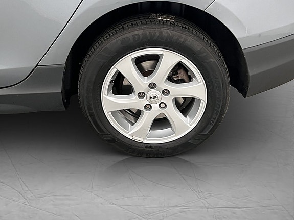 Volvo V40 Cross Country 25 of 28