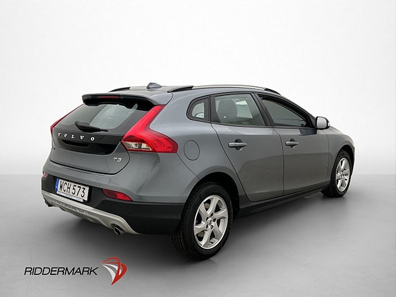 Volvo V40 Cross Country 8 of 28