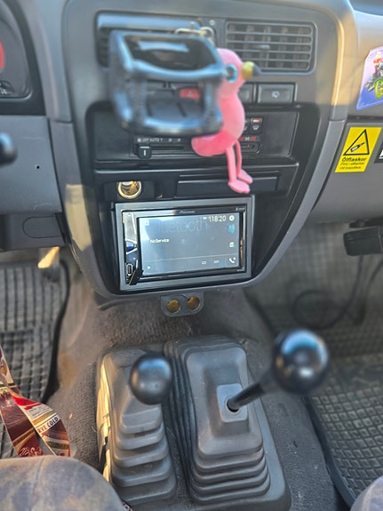 Nissan NP300 6 of 7