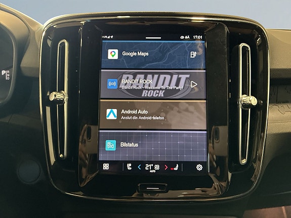 Volvo XC40 16 of 20