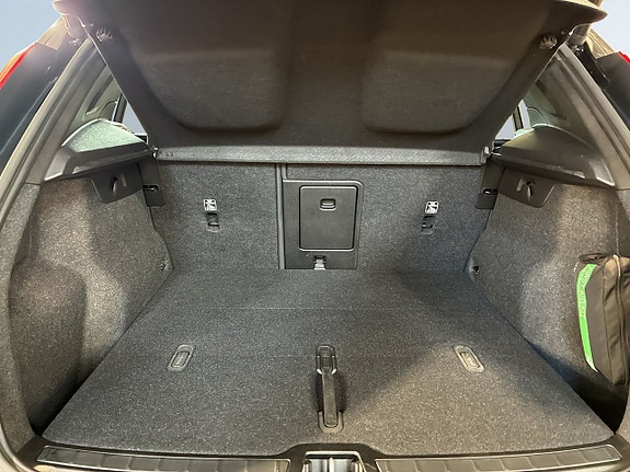 Volvo XC40 12 of 20