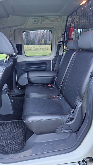 Volkswagen Caddy Maxi 8 of 8