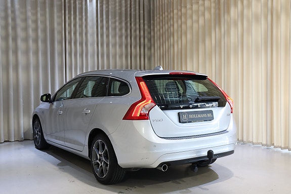Volvo V60 7 of 30