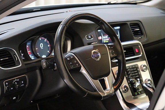 Volvo V60 14 of 30