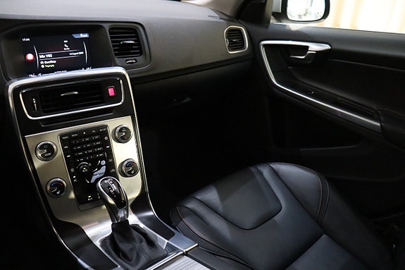Volvo V60 25 of 30