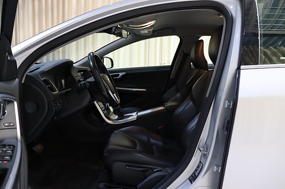 Volvo V60 15 of 30