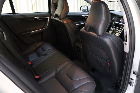 Volvo V60 12 of 30