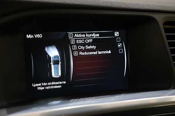 Volvo V60 22 of 30