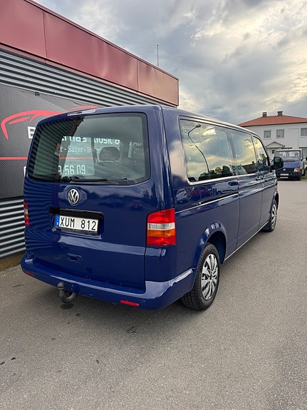 Volkswagen Shuttle 6 of 17