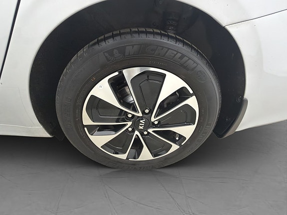 Kia Ceed 30 of 30